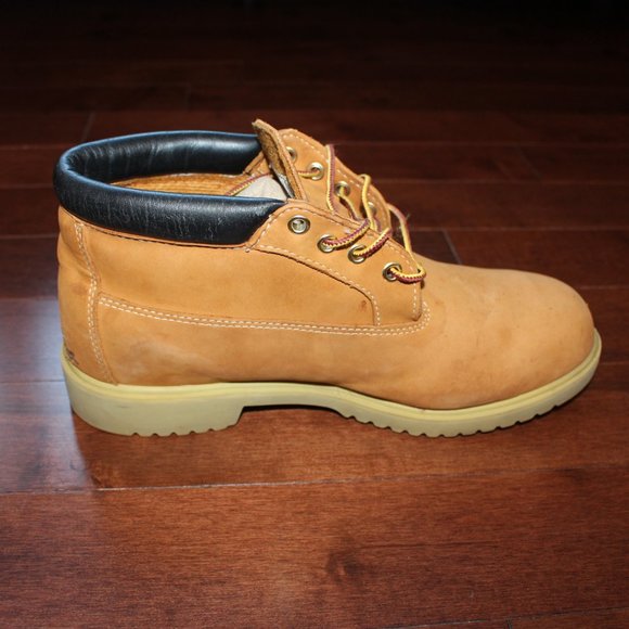 Winter essential "CHUKKA" boot - Picture 2 of 7